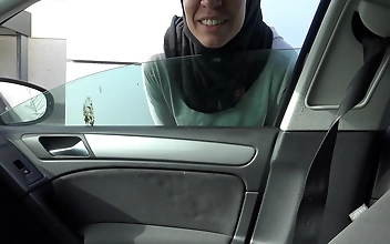 Sultry Muslim Streetwalker Seduces Perverted Tourist For Cash