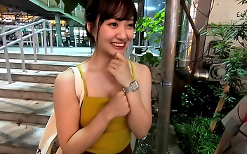 Uncovering The Secret Of Shinjuku Yankee's Hottest 'Yuki-chan' At Shibuya Crossing!