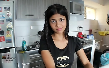 Sexy Japanese Beauty Gets Die Hard Creampie!