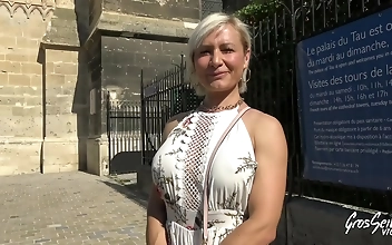 Japanese MILF Enjoys Anal Play: Kim, 41, Explores Sodomy