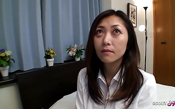 Sexy Jap MILF Gets Fucked And Creampied In Raw JAV Porn