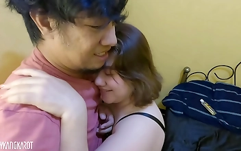 Asian Girl Was Covered In Sperm In A Hotel Room.